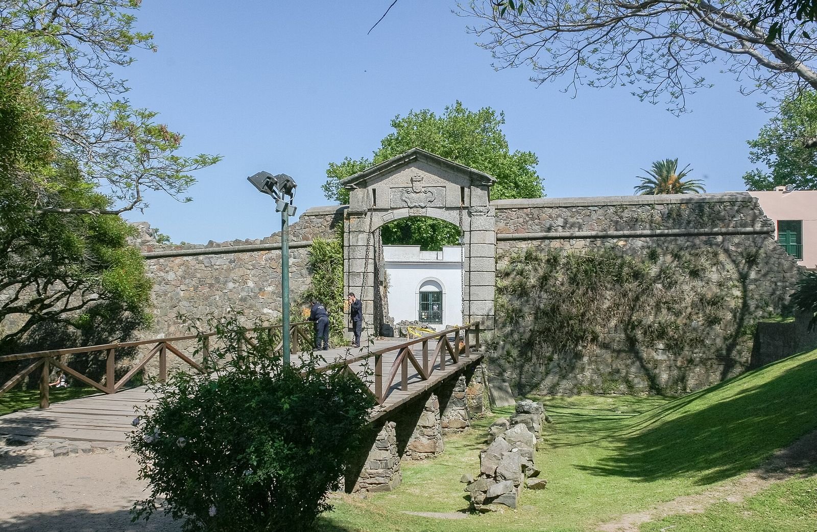 Colonia del Sacramento: o Portón de Campo, entrada do bairro histórico